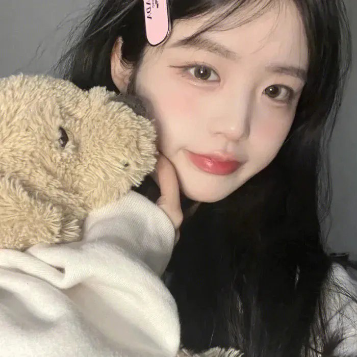 我的天才女友第一季封面